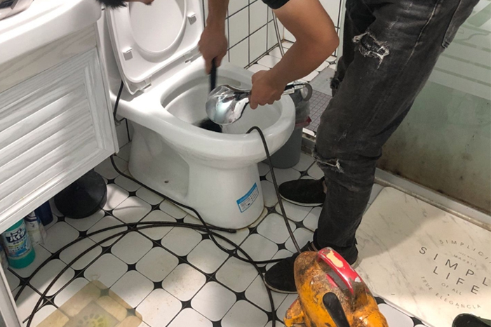 阳东马桶堵塞自己疏通还是找师傅?专业上门服务让你省时更省心